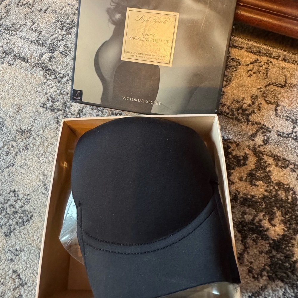 Victoria Secret Backless Push Up Bra